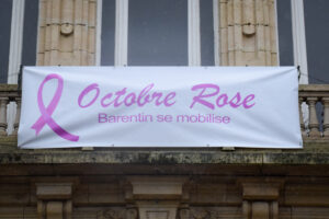 drapeau octobre rose