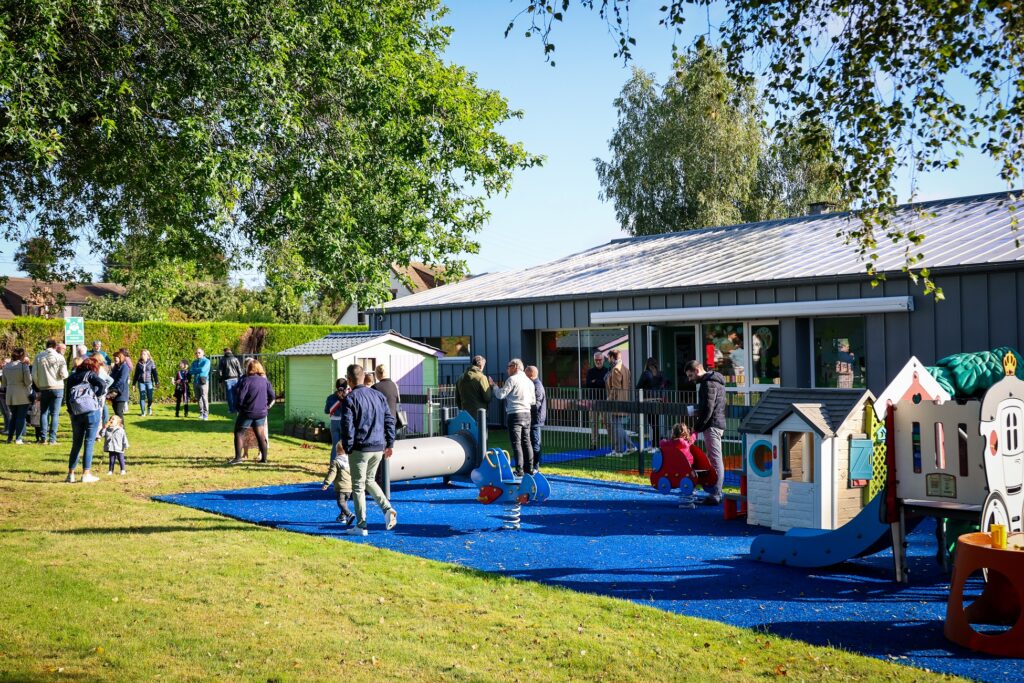 Inauguration crèche les elfes